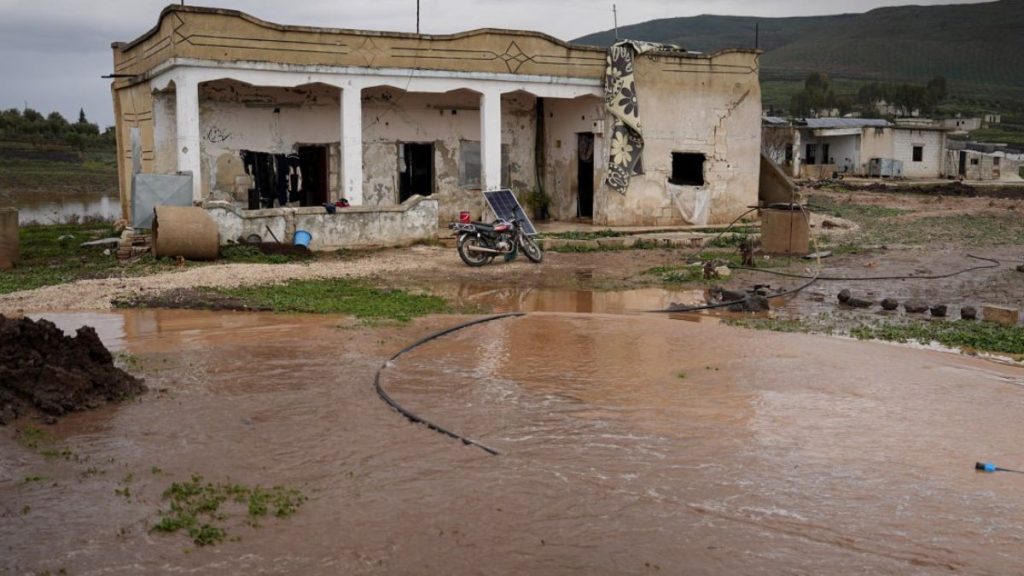 عاصفة مطرية تخلّف أضرارًا في عدة محافظات سورية