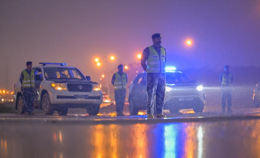 الفلاحي: إدارة المرور تسعى نحو الرقمنة الشاملة.. وعُمان تواكب التطورات العالمية في “النقل المستدام”