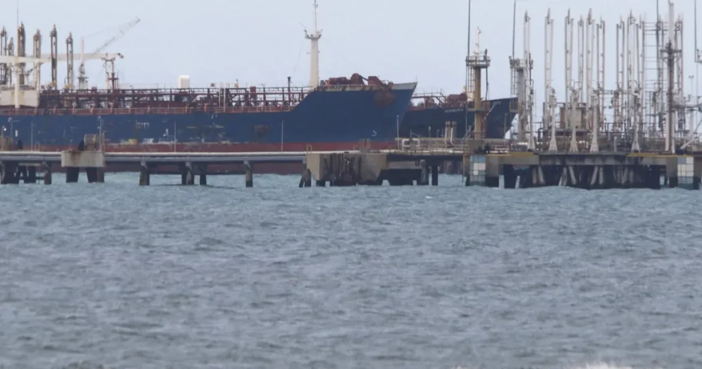 أميركا تطلب إصدار مذكرات لاحتجاز ناقلات نفط مرتبطة بفنزويلا