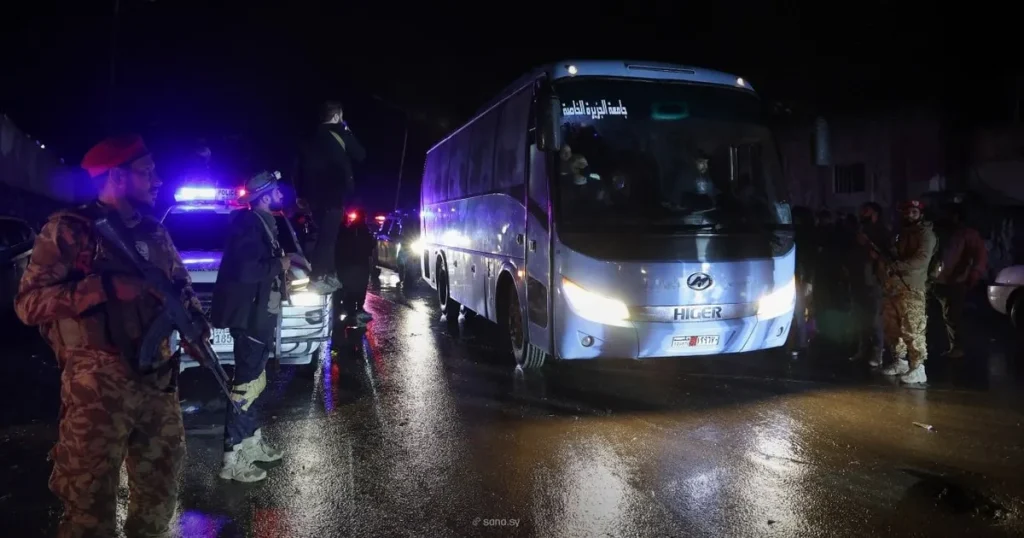 قوات “قسد” تغادر “الشيخ مقصود”.. وعبدي يتحدث عن “تفاهم”