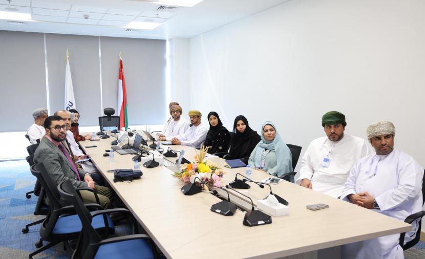 وفد كلية التربية بالرستاق يزور الجامعة العربية المفتوحة