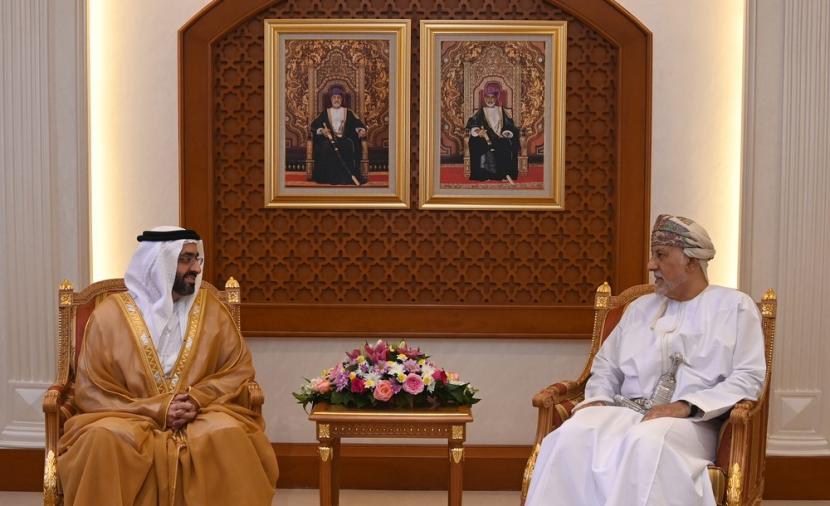 السيد شهاب يستعرض العلاقات مع السفير الإماراتي