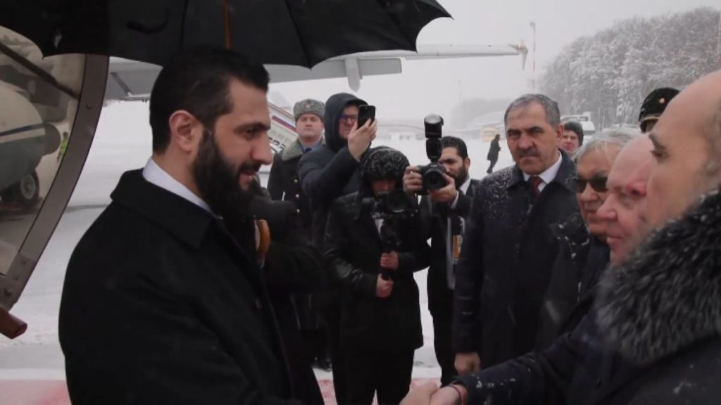 ما الملفات التي يناقشها الشرع مع بوتين في روسيا؟