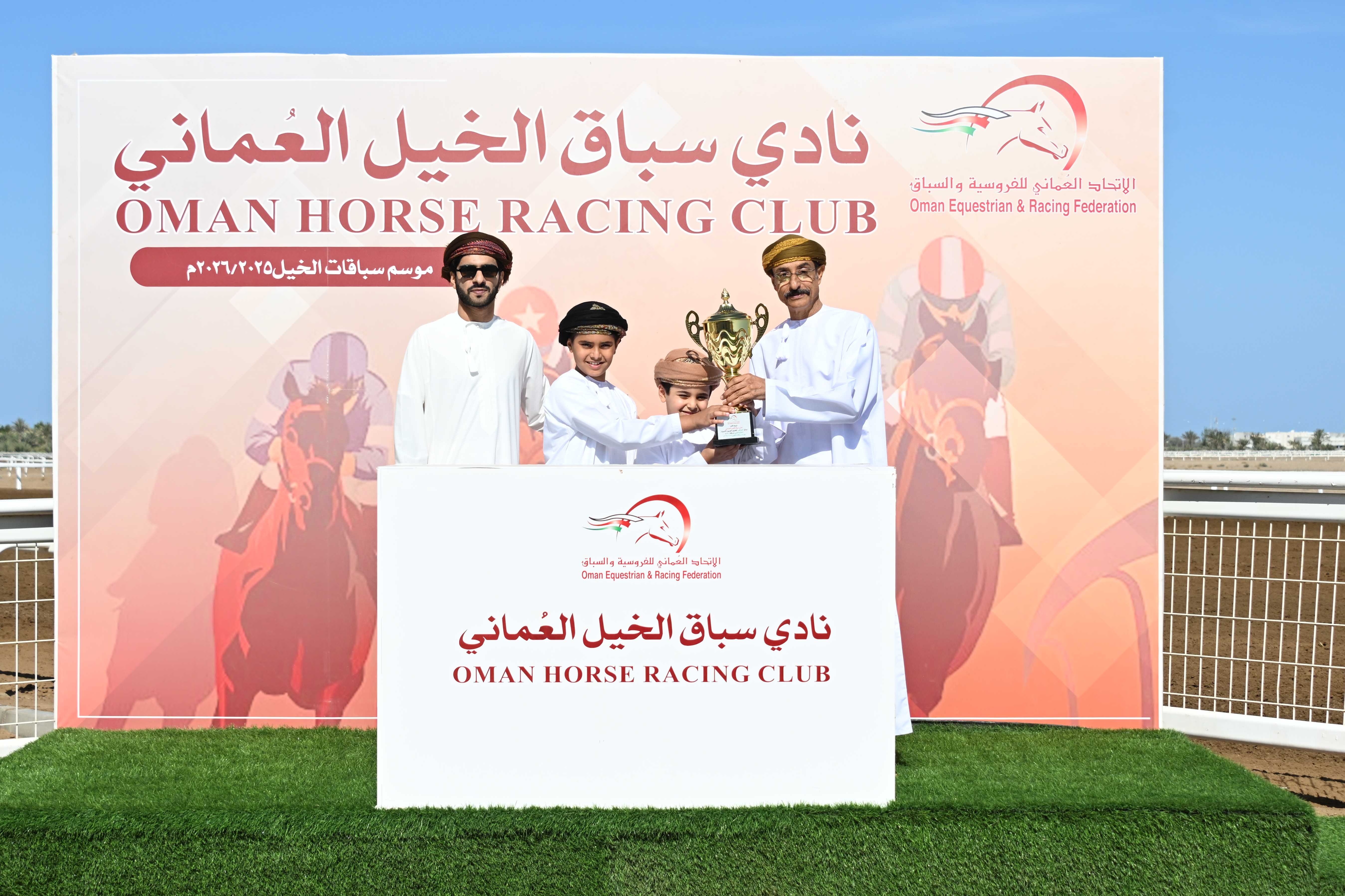 جانب اخر من التتويج.jpg