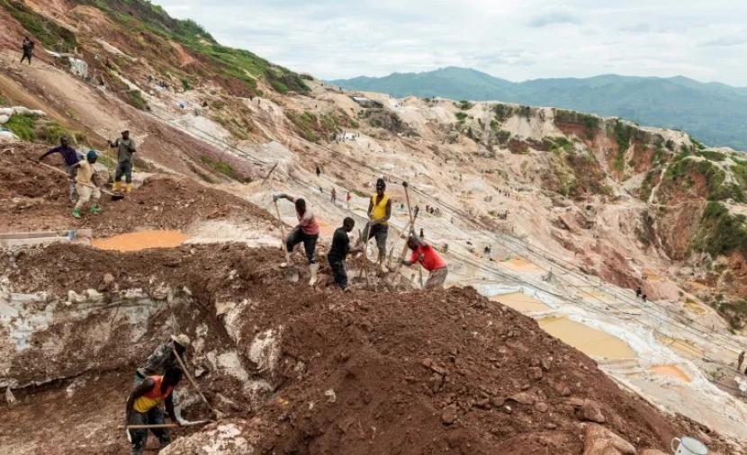 مصرع أكثر من 200 في انهيار منجم بشرق الكونجو