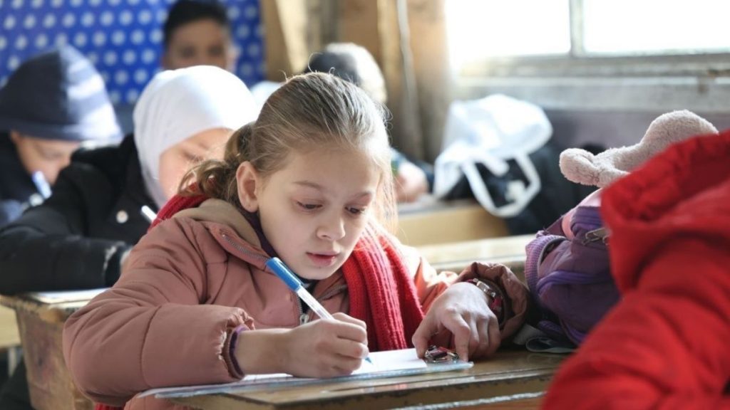 “التربية” تعتمد التعليمات التنفيذية لتدريس اللغة الكردية في سوريا