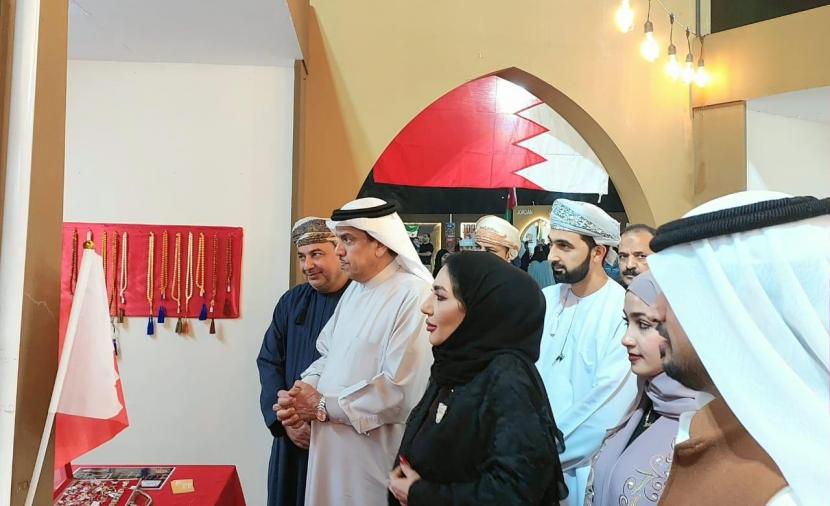 معروضات تقليدية وحرفية من مملكة البحرين ضمن فعاليات “ليالي مسقط”