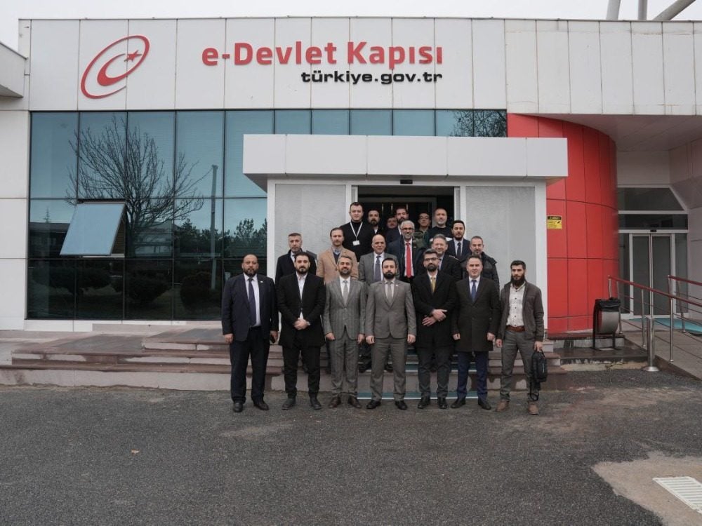 وزارة الإدارة المحلية السورية تستكشف حلول التحول الرقمي في تركيا