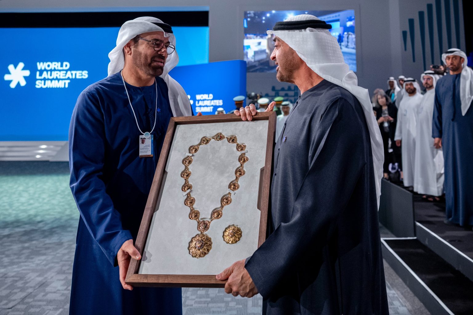 حمدان بن محمد: القرقاوي قامة وطنية نفخر بإسهاماتها المتواصلة