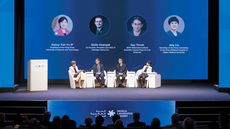 نخبة عقول العالم: قفزات كبرى في الاكتشافات العلمية تُحدث تأثيراً إيجابياً في حياة الإنسان