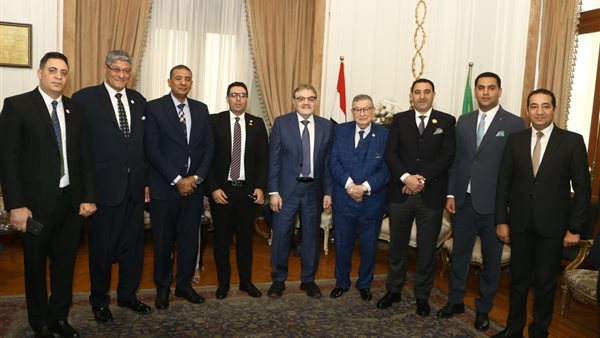 الوفد عاد من جديد بعد فوز السيد البدوي برئاسة الحزب