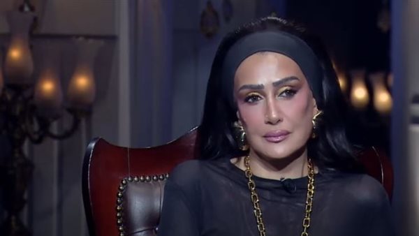 لن أتنازل عن البطولة الآن.. وتكرار الأدوار افتقاد للمغامرة