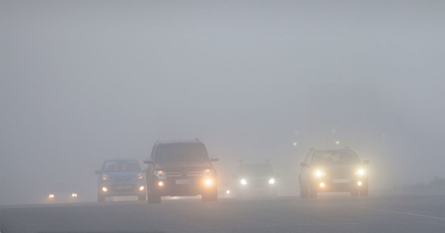 بدءاً من العاشرة ليلاً.. “الوطني للأرصاد” يحذر من تدني مدى الرؤية الأفقية بفعل الضباب