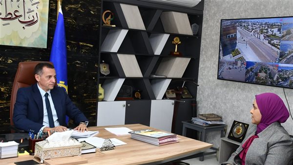 محافظ أسوان يدعم الكوادر المحلية بتكليف مستشار للمبادرات التنموية والمجتمعية