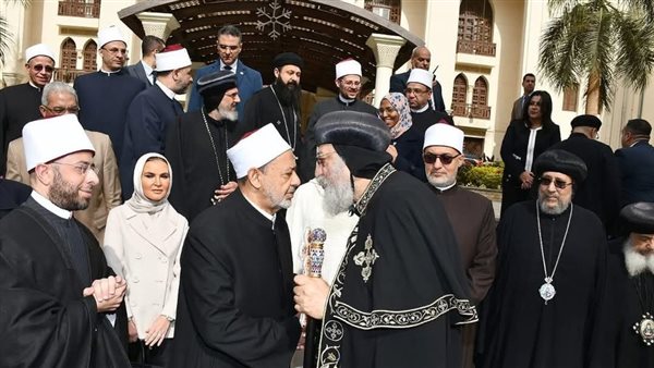 البابا تواضروس الثاني يطمئن على صحة الإمام الأكبر أحمد الطيب في اتصال هاتفي