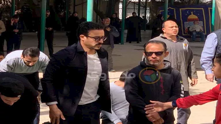 أحمد داوود في جنازة والدة ريم مصطفى بالدقي (صور)