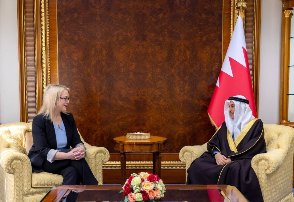 خالد بن عبد الله يلتقي السفيرة الأمريكية بمناسبة تعيينها – الوطن