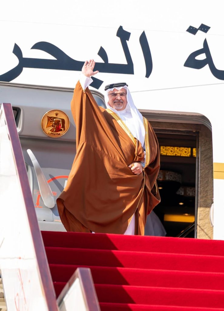 ولي العهد رئيس مجلس الوزراء يغادر سلطنة عمان بعد زيارةٍ أخوية – الوطن