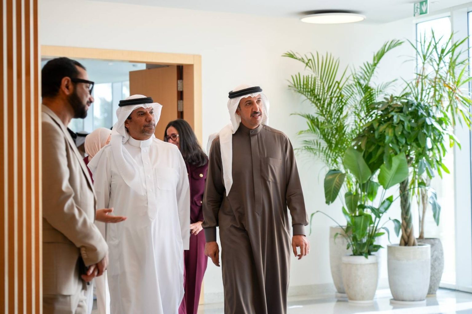 وزارة المواصلات والاتصالات تطلق حزمة من مبادراتها للاستدامة – الوطن