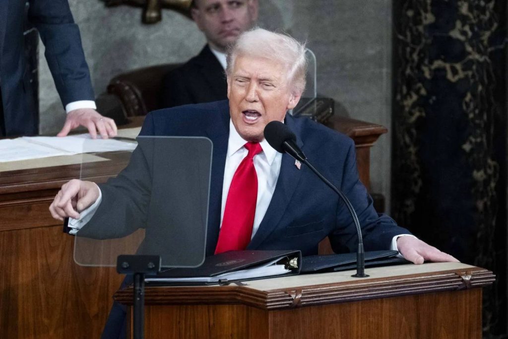 قاضٍ أمريكي يرفض سياسة ترامب ترحيل المهاجرين سريعاً لبلدان بديلة – الوطن