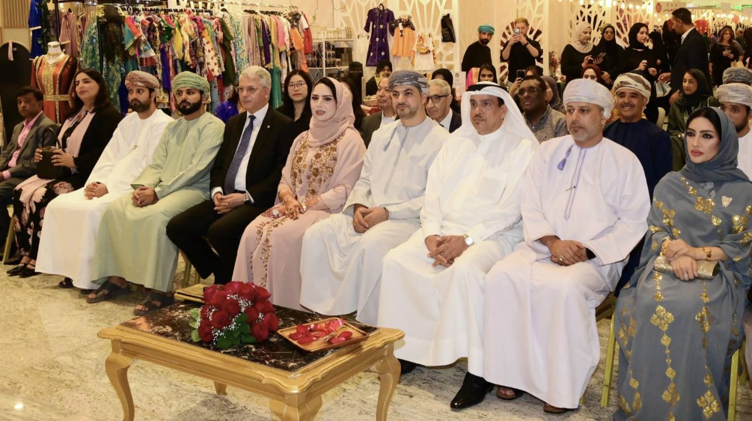 سفارة البحرين لدى عُمان تنظم معرض البازار البحريني – العُماني في نسخته الثامنة – الوطن