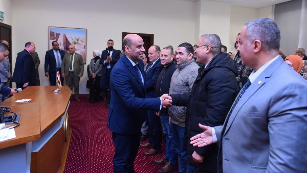 العمل: تسليم أجهزة تابلت لمفتشي محافظتي المنوفية والدقهلية لتعزيز الأداء العمل: تسليم أجهزة تابلت لمفتشي محافظتي المنوفية والدقهلية لتعزيز الأداء