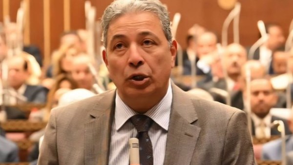 عضو المصري الديمقراطي بالشيوخ يعترض على مشروع تعديل قانون المستشفيات الجامعية