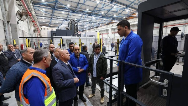 النقل : التوسع في تصنيع مكونات قطع غيار قطارات السكة الحديد