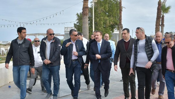 محافظ بورسعيد يشدد على رفع مستوى النظافة العامة بطول الكورنيش محافظ بورسعيد يشدد على رفع مستوى النظافة العامة بطول الكورنيش