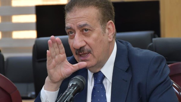 محافظ بورسعيد يتابع أعمال رفع مخلفات الرتش والقمامة من منطقة 