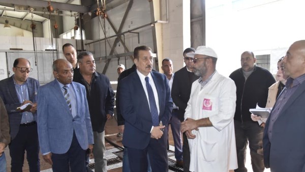 خلال زيارته للمجزر الآلي.. محافظ بورسعيد يشدد على معايير النظافة والسلامة الغذائية