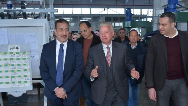 محافظ بورسعيد: ندعم المصانع الوطنية لتعزيز تنافسية الصناعة وتحقيق التنمية المستدامة