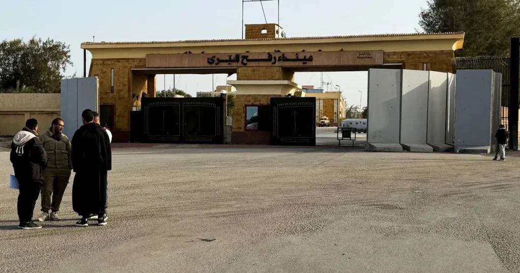 انتهاء اختبار آلية تشغيل معبر رفح تمهيدا لإعادة فتحه الاثنين