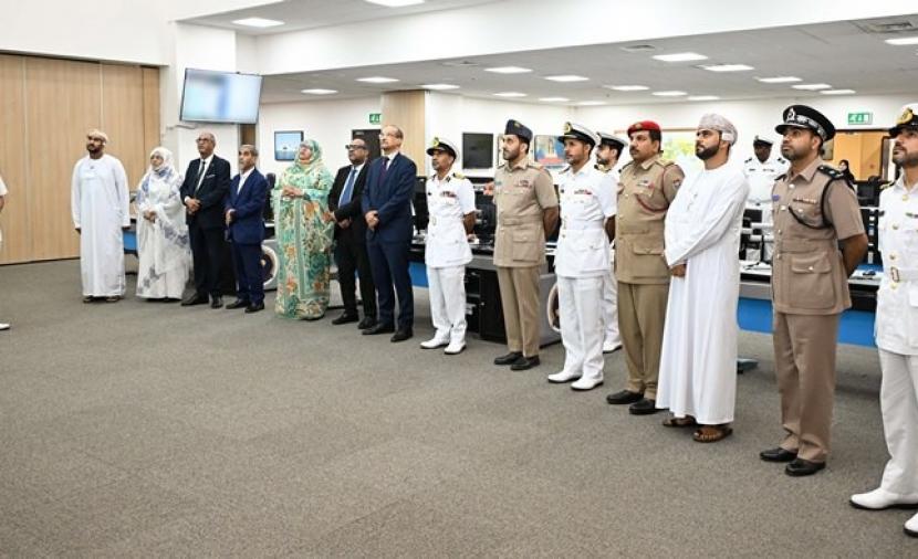 مسؤول موريتاني يتعرف على أدوار مركز الأمن البحري