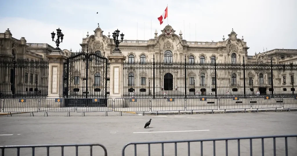 بيرو.. البرلمان يطيح بالرئيس خوسيه جيري