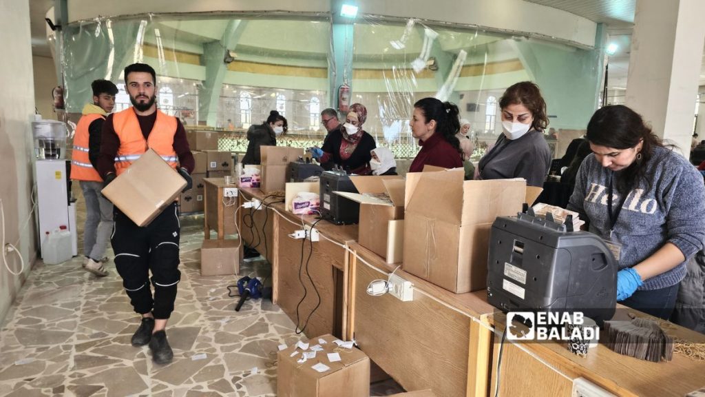 تواكب إتلاف الليرة السورية القديمة