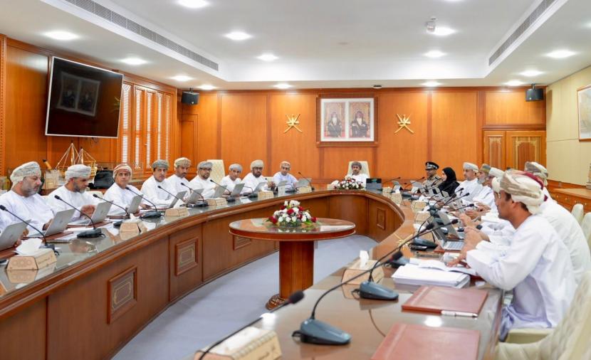 “بلدي جنوب الباطنة” يستعرض حزمة من المشروعات الخدمية والتنموية