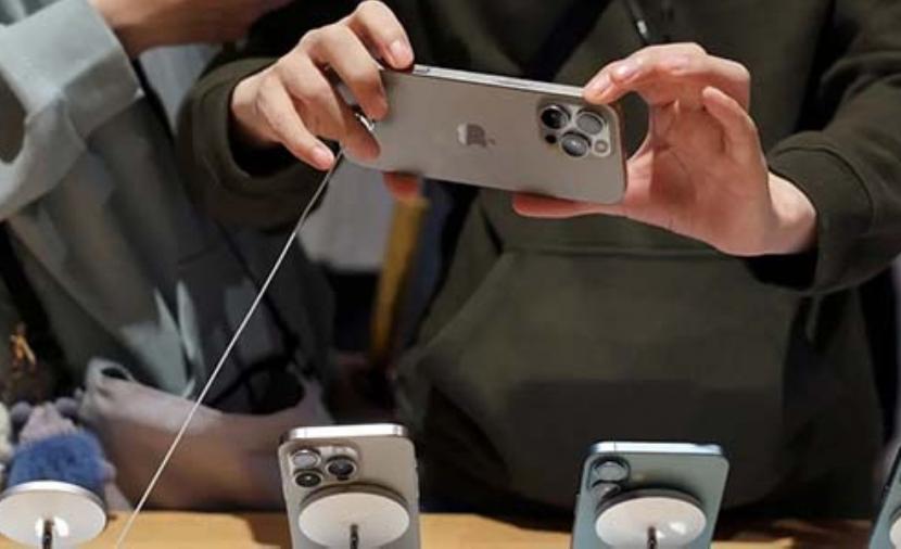 2026 عام الانكماش الأكبر لسوق الهواتف الذكية