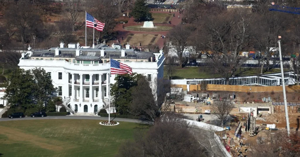 قاض أميركي يرفض منع ترمب من بناء قاعة احتفالات بالبيت الأبيض