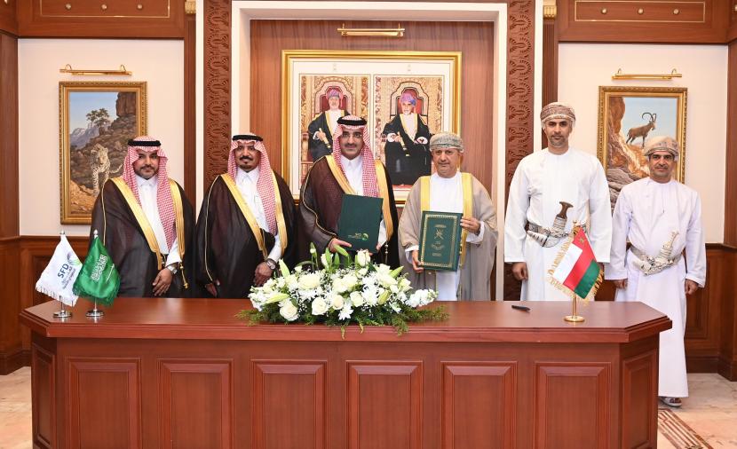 مذكرة تفاهم بين عُمان والسعودية لتمويل إنشاء “ثمريت الصناعية”