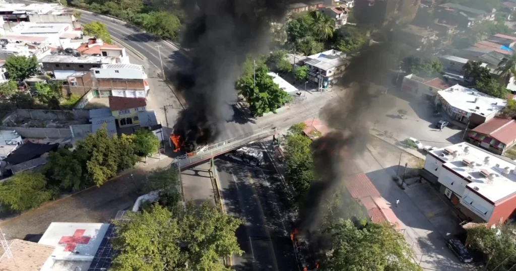 المكسيك.. مخاوف من تنامي العنف بعد استهداف “إل مينشو”